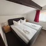 Schatzn Hof Lantställe *