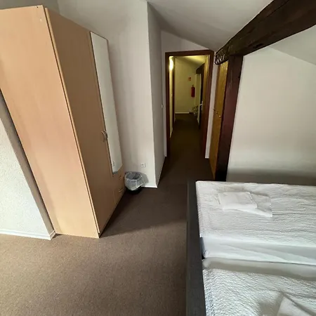 Kır Evi Schatzn Hof